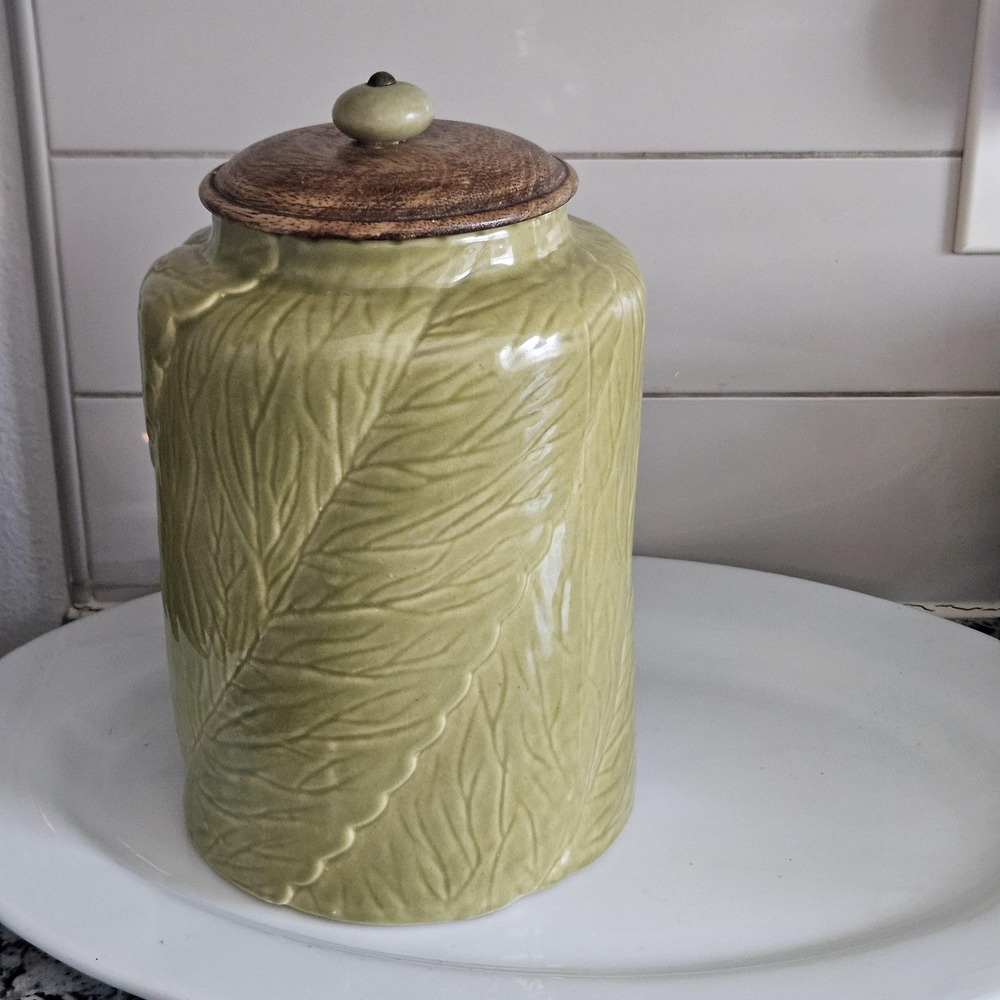 Pier 1 3DTextured Embossed Green Ceramic Canister Jar Lettuce Leaf Wood Lid 10in